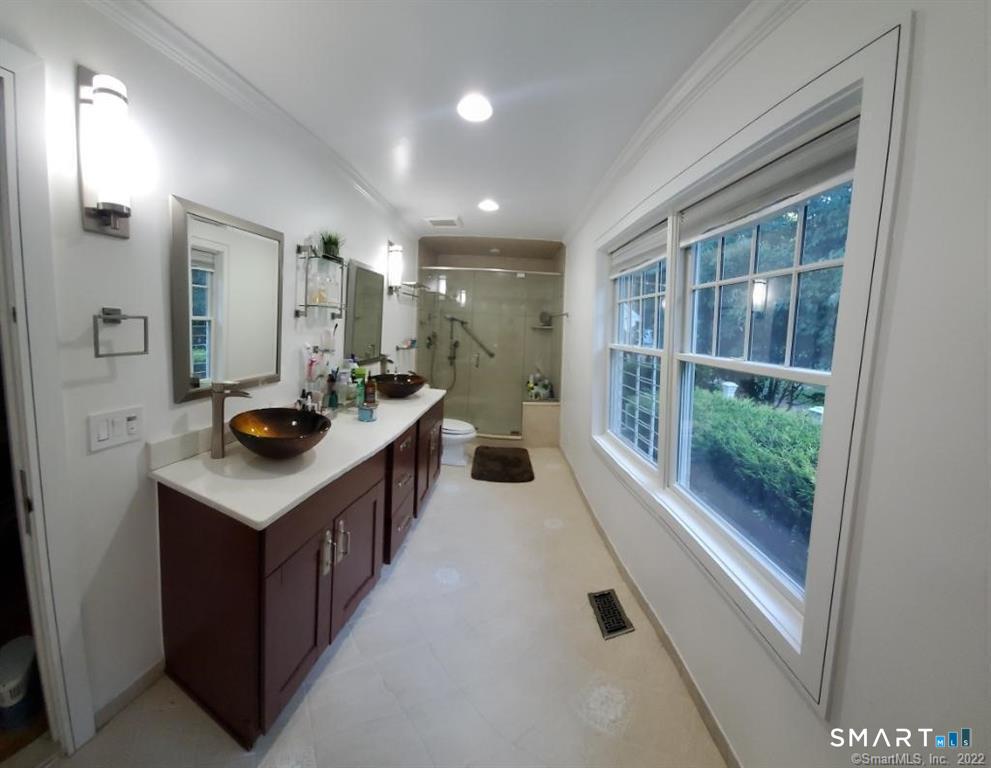42 Scribner Hill Road Wilton, CT 06897 - Photo 11 of 20