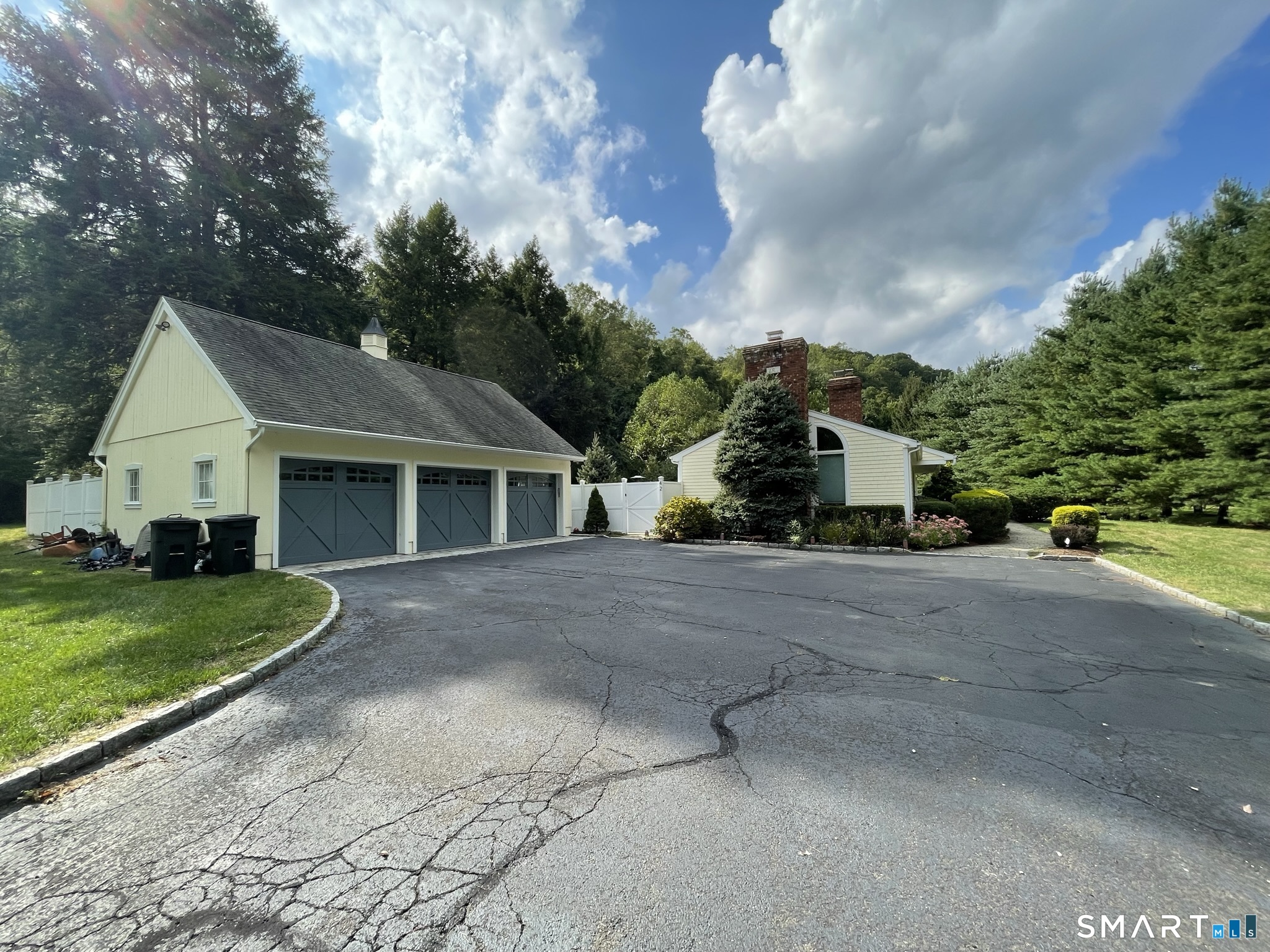 42 Scribner Hill Road Wilton, CT 06897 - Photo 3 of 20