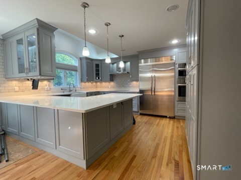 42 Scribner Hill Road Wilton, CT 06897 - Photo 4 of 20
