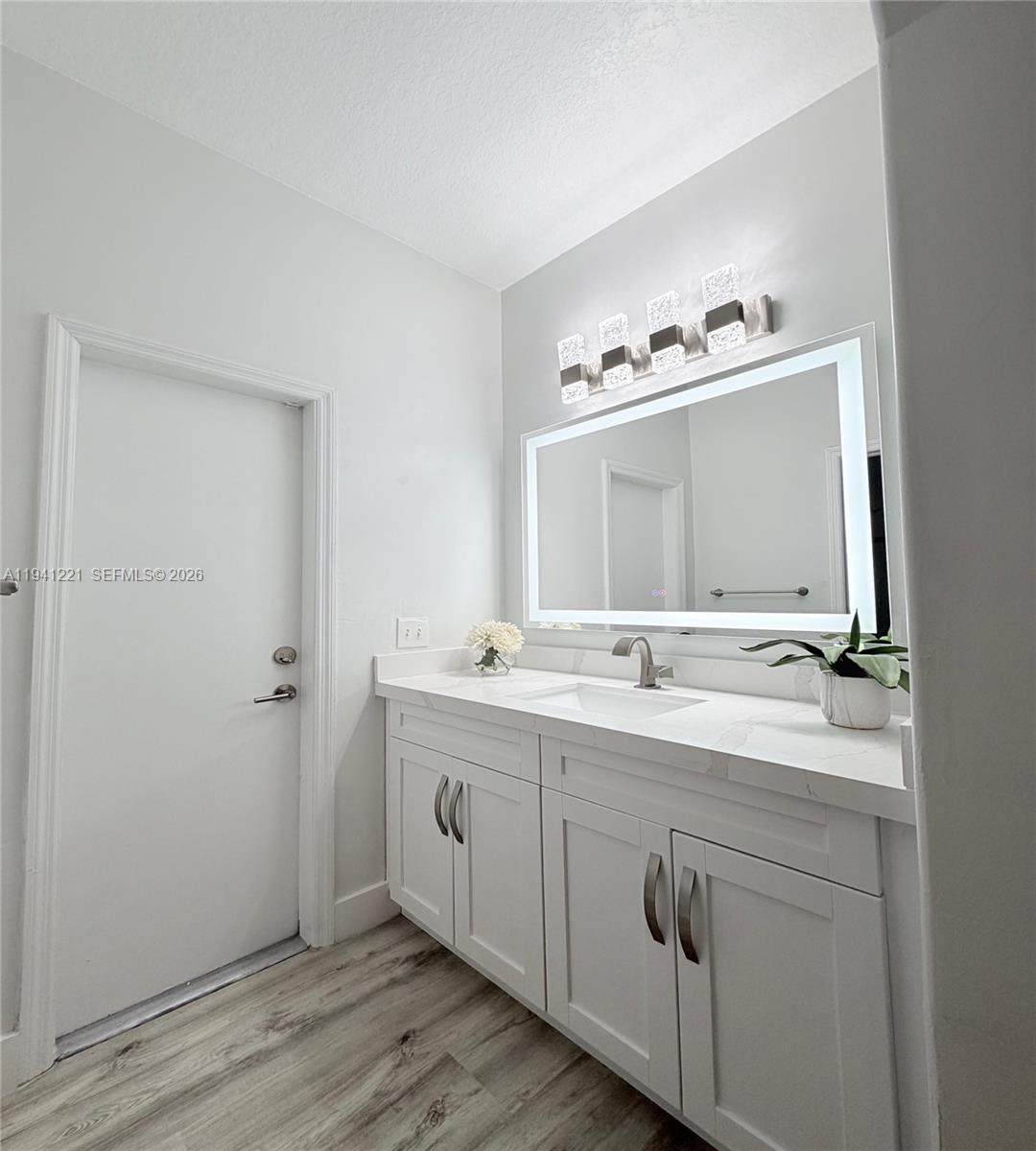 14531 Southwest 180th Terrace Miami, FL 33177 - Photo 14 of 32