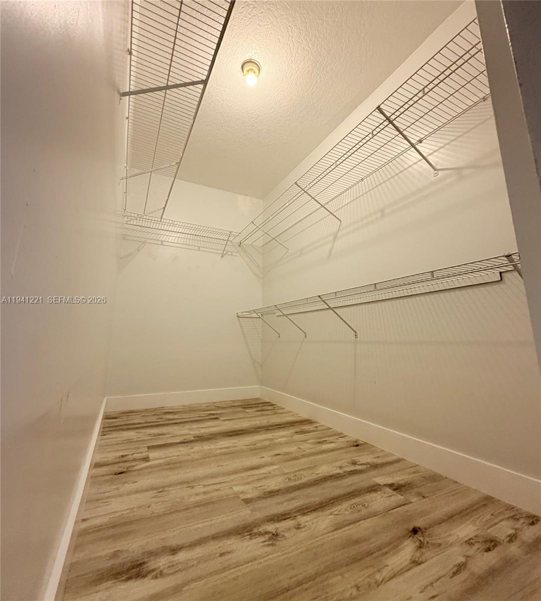 14531 Southwest 180th Terrace Miami, FL 33177 - Photo 20 of 32