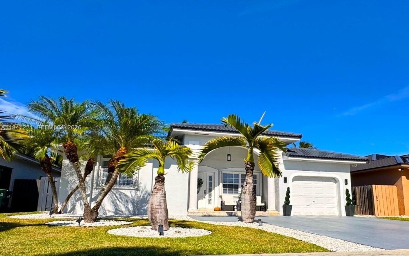 14531 Southwest 180th Terrace Miami, FL 33177 - Photo 3 of 32