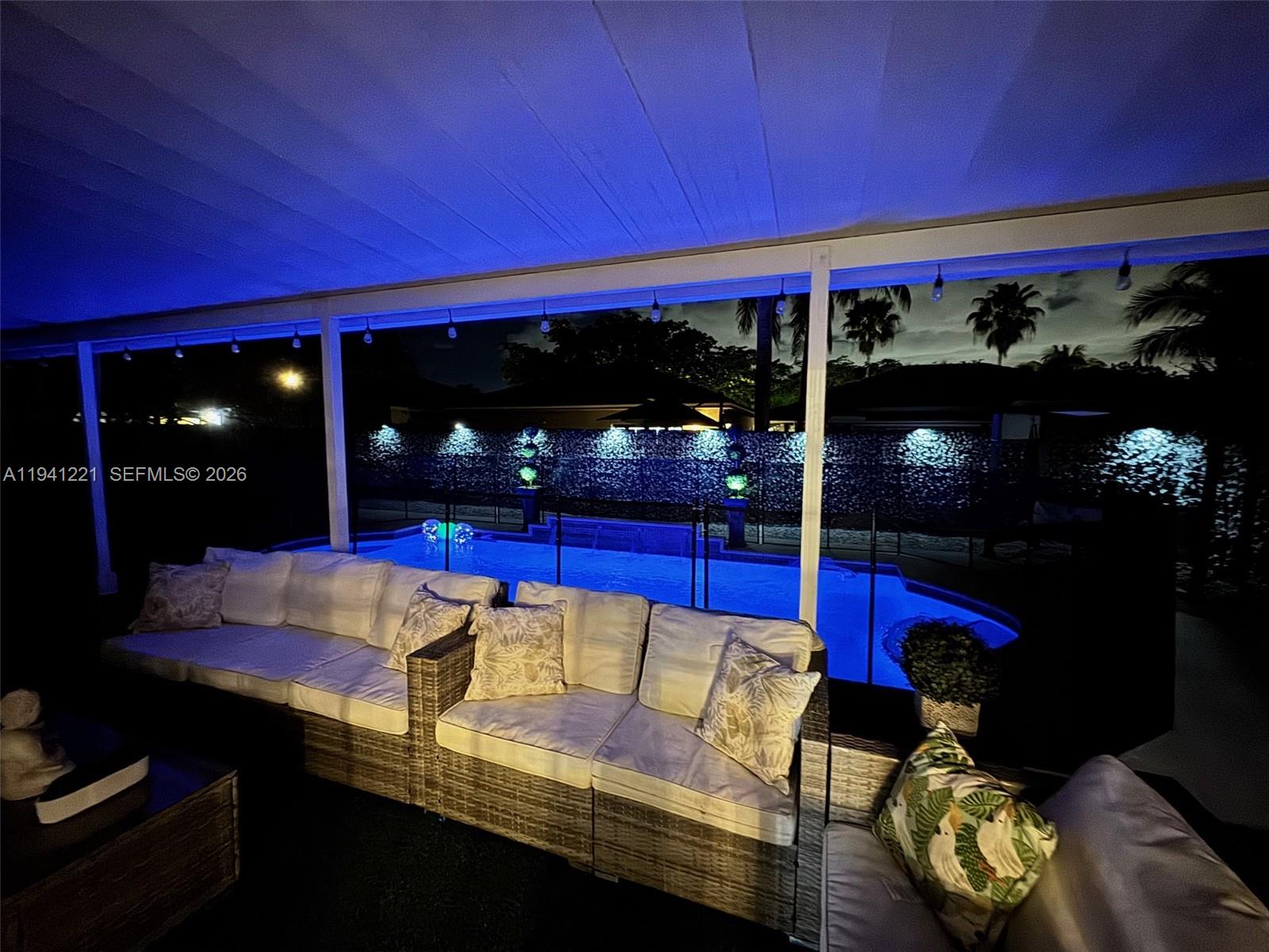 14531 Southwest 180th Terrace Miami, FL 33177 - Photo 7 of 32