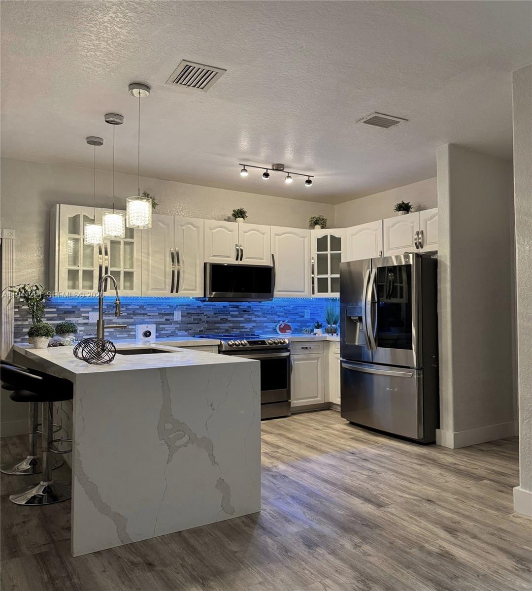 14531 Southwest 180th Terrace Miami, FL 33177 - Photo 9 of 32