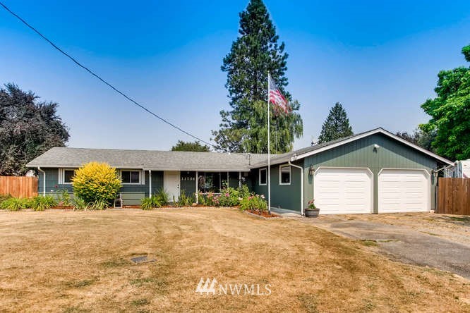 11756 Southeast 158th Place Renton, WA 98058 - Photo 3 of 22 Gallery Image 3