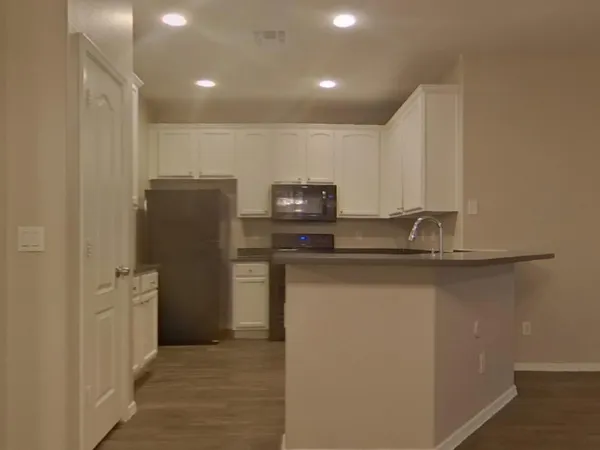 $1,899 | 11638 West Jackson Street, Avondale, AZ 85323