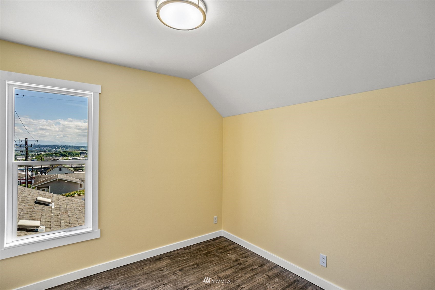 3113 Oakes Avenue Everett, WA 98201 - Photo 28 of 38 a view of a small space