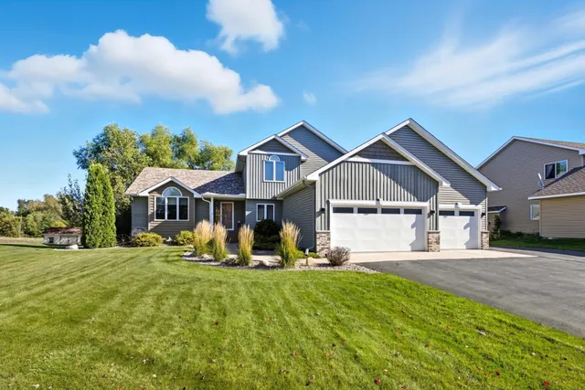 $479,900 | 634 Chaucer Lane, Watertown, MN 55388