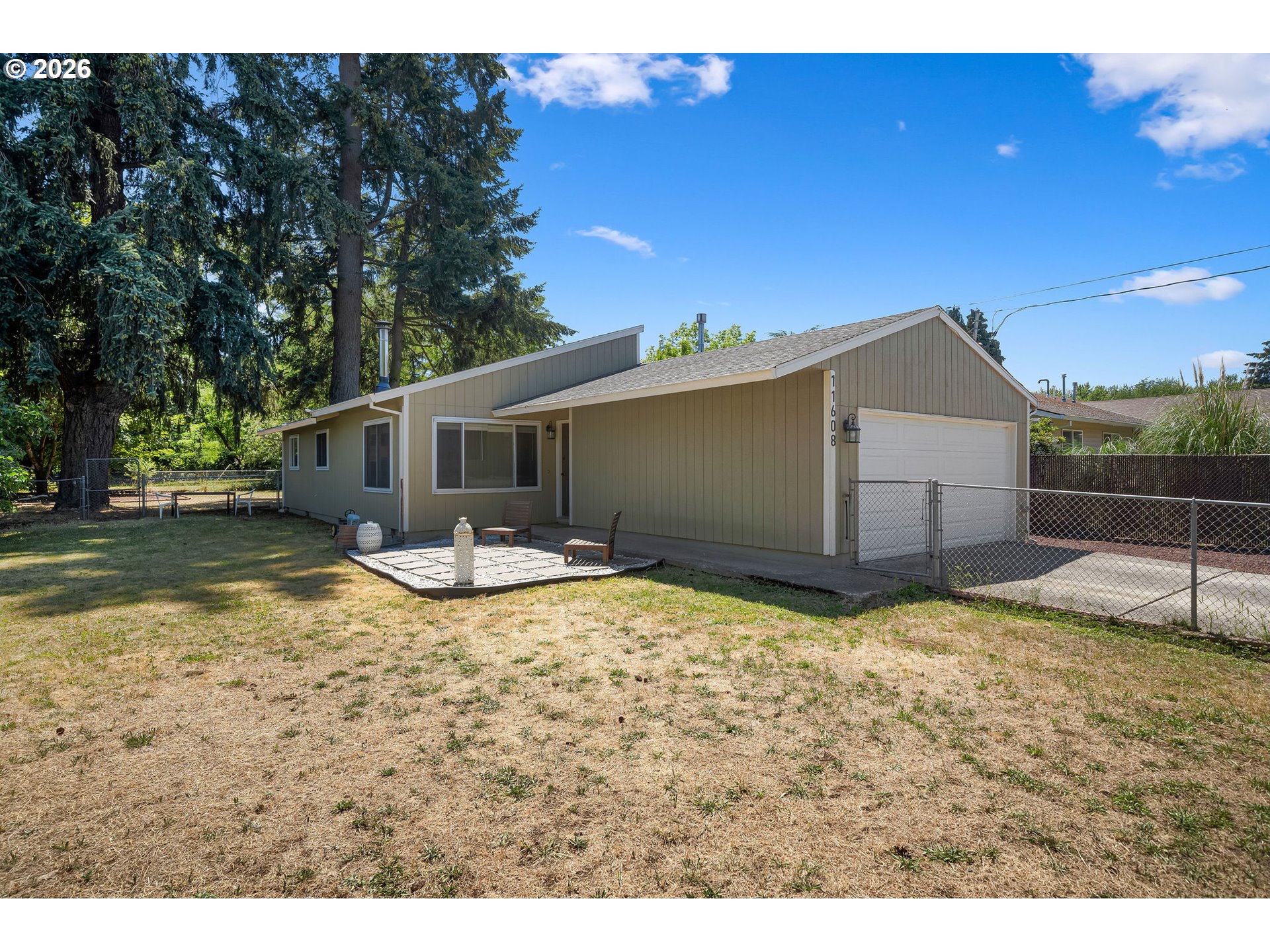 11608 Southeast Reedway Street Portland, OR 97266 - Photo 1 of 32 Gallery Image 1