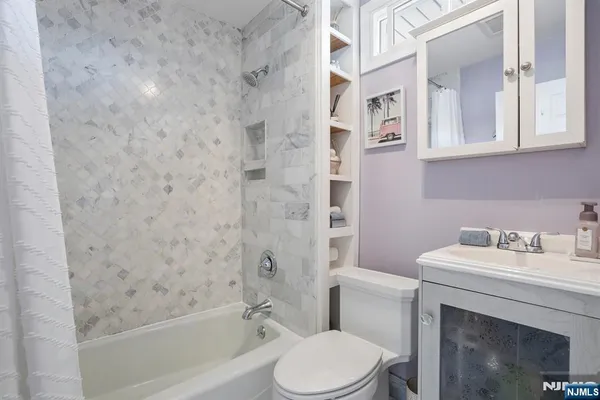 $619,900 | 501 Chase Avenue, Lyndhurst, NJ 07071