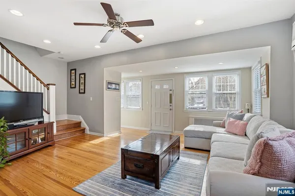 $619,900 | 501 Chase Avenue, Lyndhurst, NJ 07071