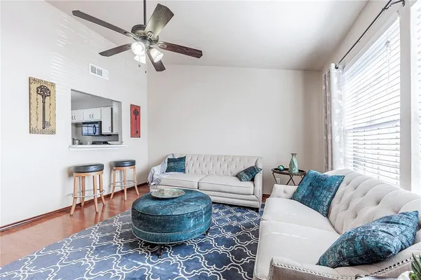 $1,900 | 4748 Old Bent Tree Lane, Unit 2106, Dallas, TX 75287
