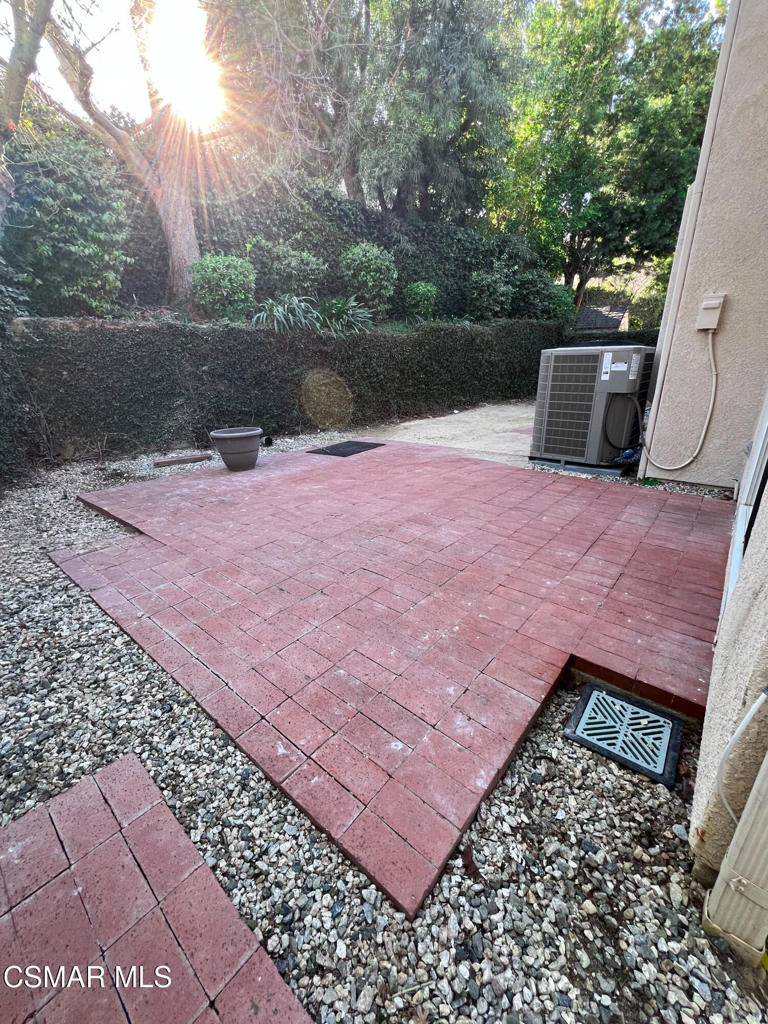 4783 Rhapsody Drive Oak Park, CA 91377 - Photo 4 of 22