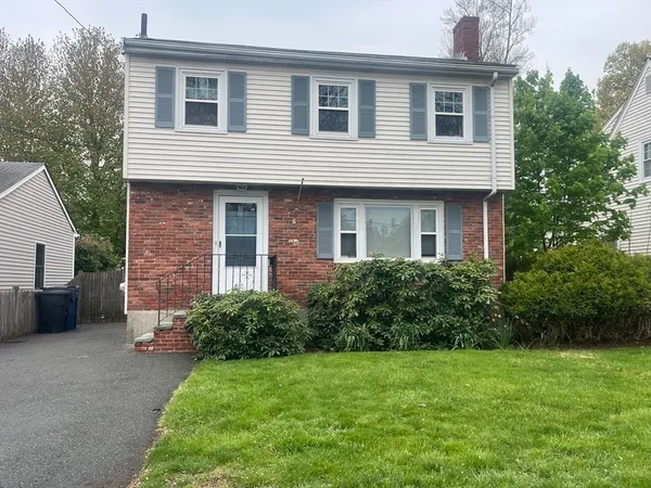 $3,850 | 18 Kingsland Road, Boston, MA 02132