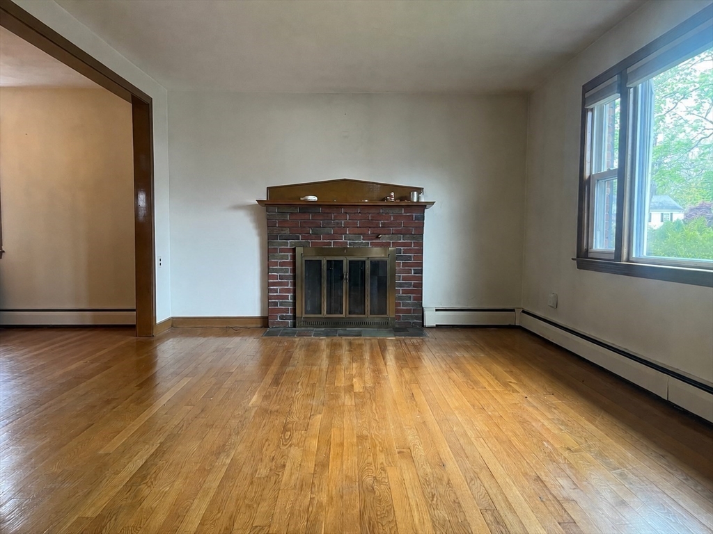 18 Kingsland Road Boston, MA 02132 - Photo 2 of 11