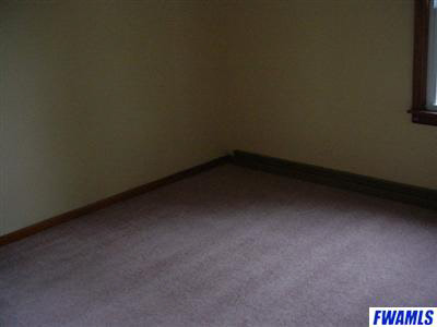 916 Adams Street Decatur, IN 46733 - Photo 6 of 8