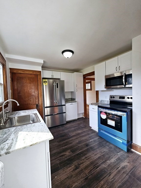 53 Homestead Avenue Springfield, MA 01151 - Photo 4 of 13 Gallery Image 4