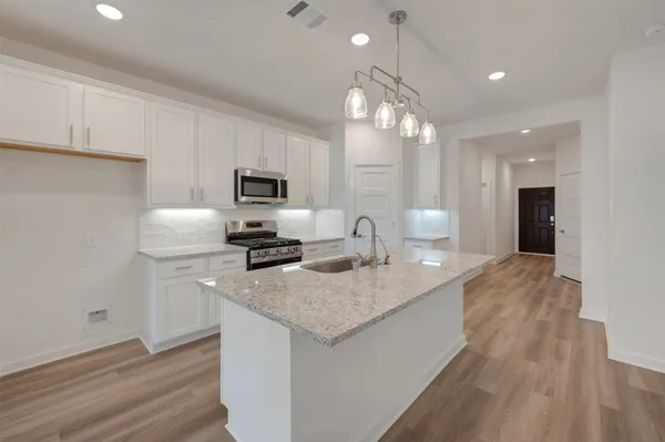 $359,990 | 30907 Newcomb Lndg Lane, Waller, TX 77484