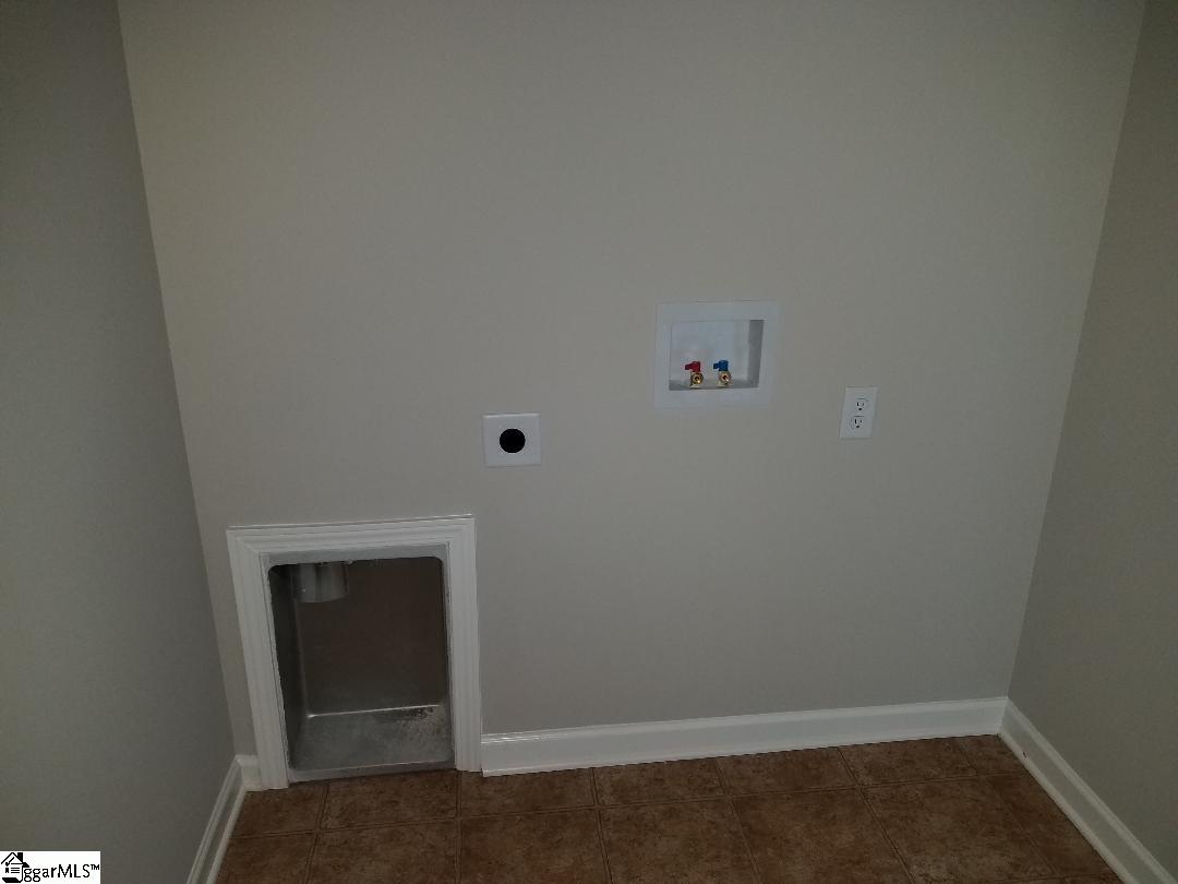 113 Spring Street Greer, SC 29650 - Photo 10 of 11 Gallery Image 10