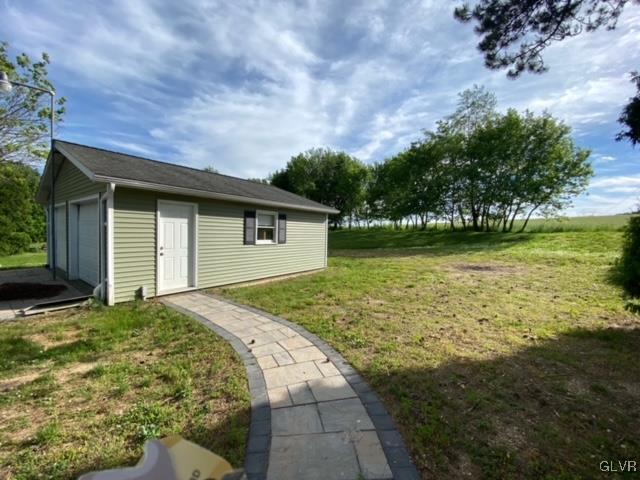 545 Monocacy Drive Bath, PA 18014 - Photo 12 of 27