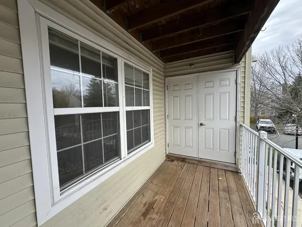 $2,400 | 1022 Dogwood Court, New Brunswick, NJ 08901