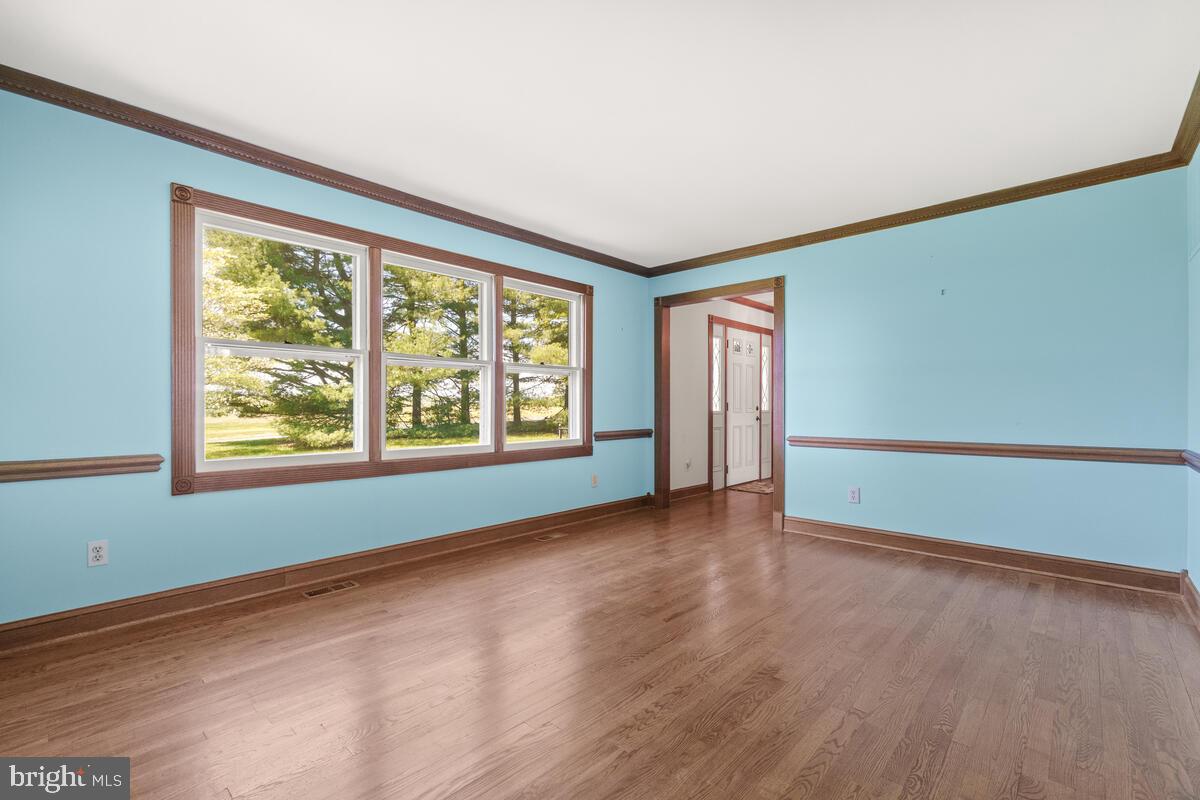 7921 Chestnut Grove Road Frederick, MD 21701 - Photo 7 of 34 ...and have a seat in the spacious living room