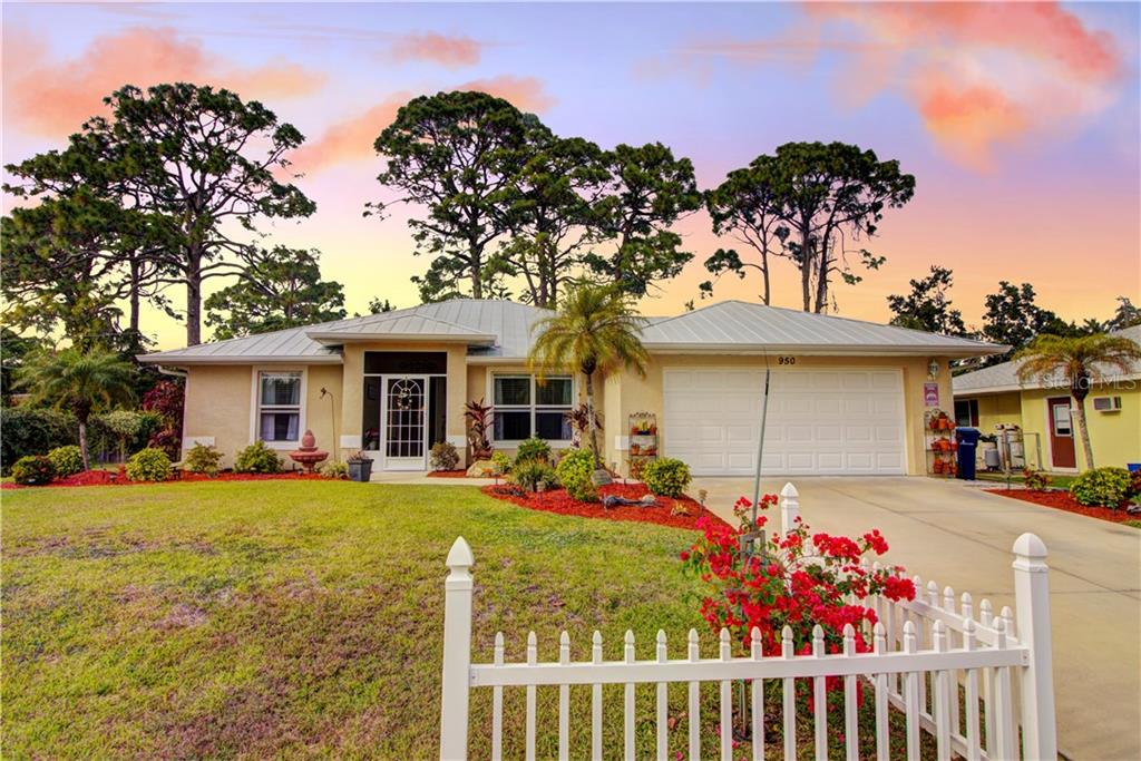 950 Horizon Road Venice, FL 34293 - Photo 1 of 1 front view of a house with a yard