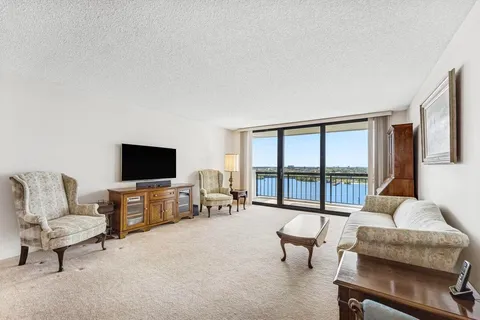 $879,000 | 2003 North Ocean Boulevard, Unit 1004, Boca Raton, FL 33431