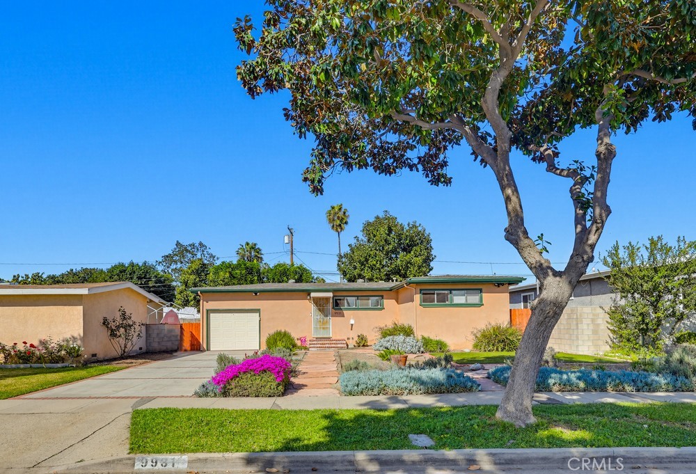 9931 Rufus Avenue Whittier, CA 90605 - Photo 3 of 40