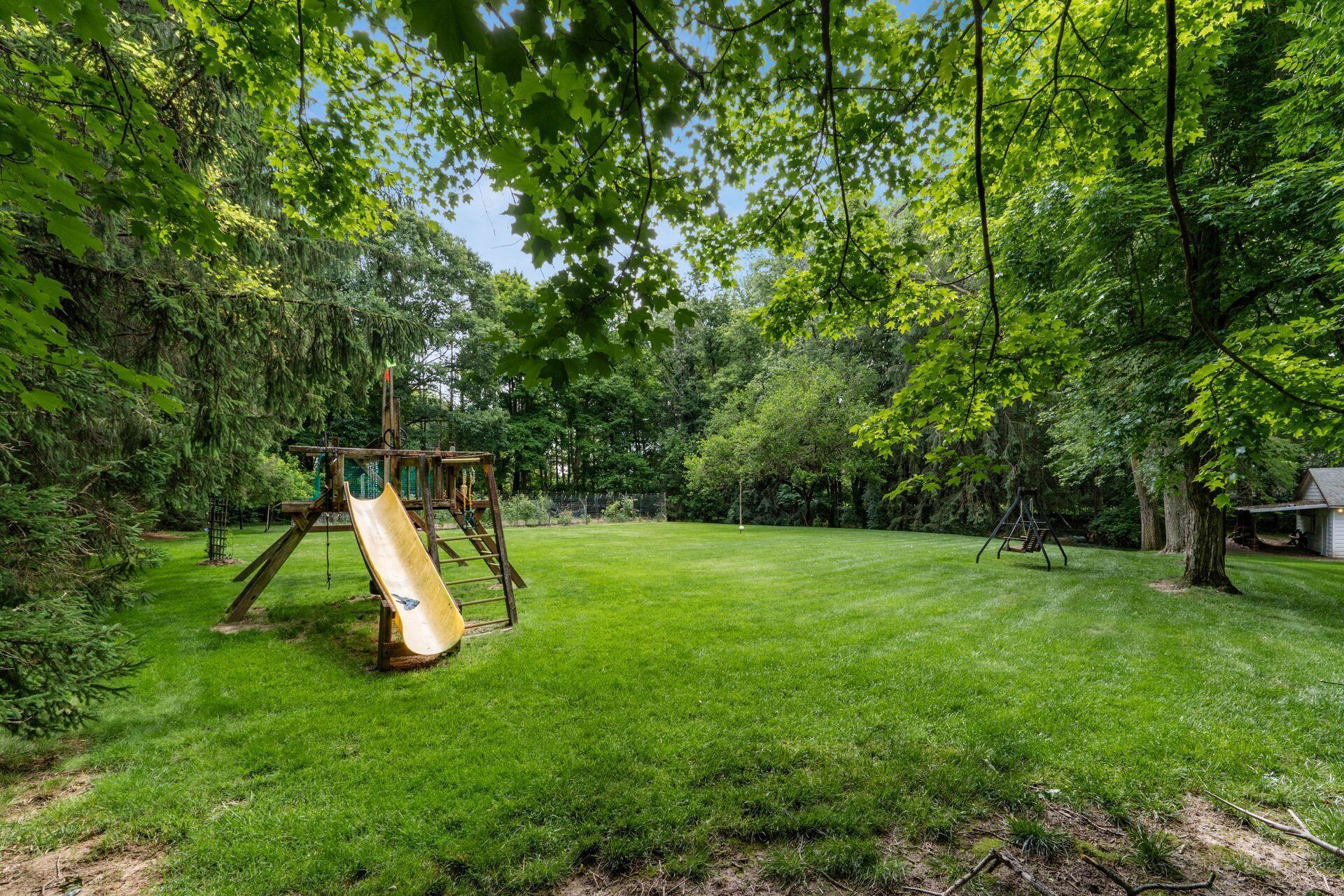 7945 Riverside Drive Powell, OH 43065 - Photo 41 of 60