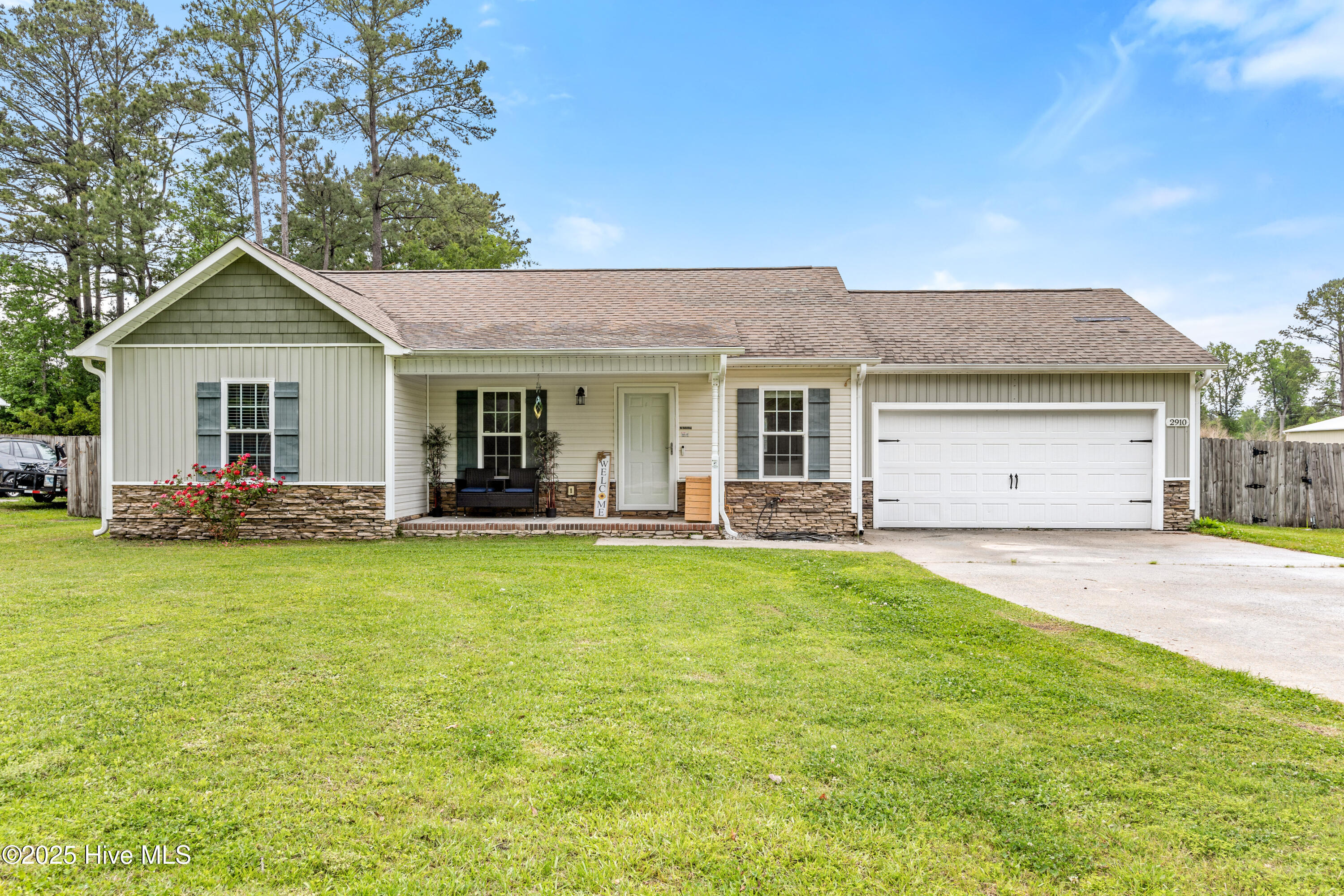 2910 Dawson Cabin Road Jacksonville, NC 28540 - Photo 2 of 30 01