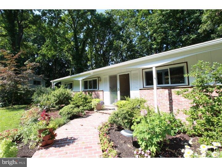686 Harwick Road Wayne, PA 19087 - Photo 3 of 17 Exterior