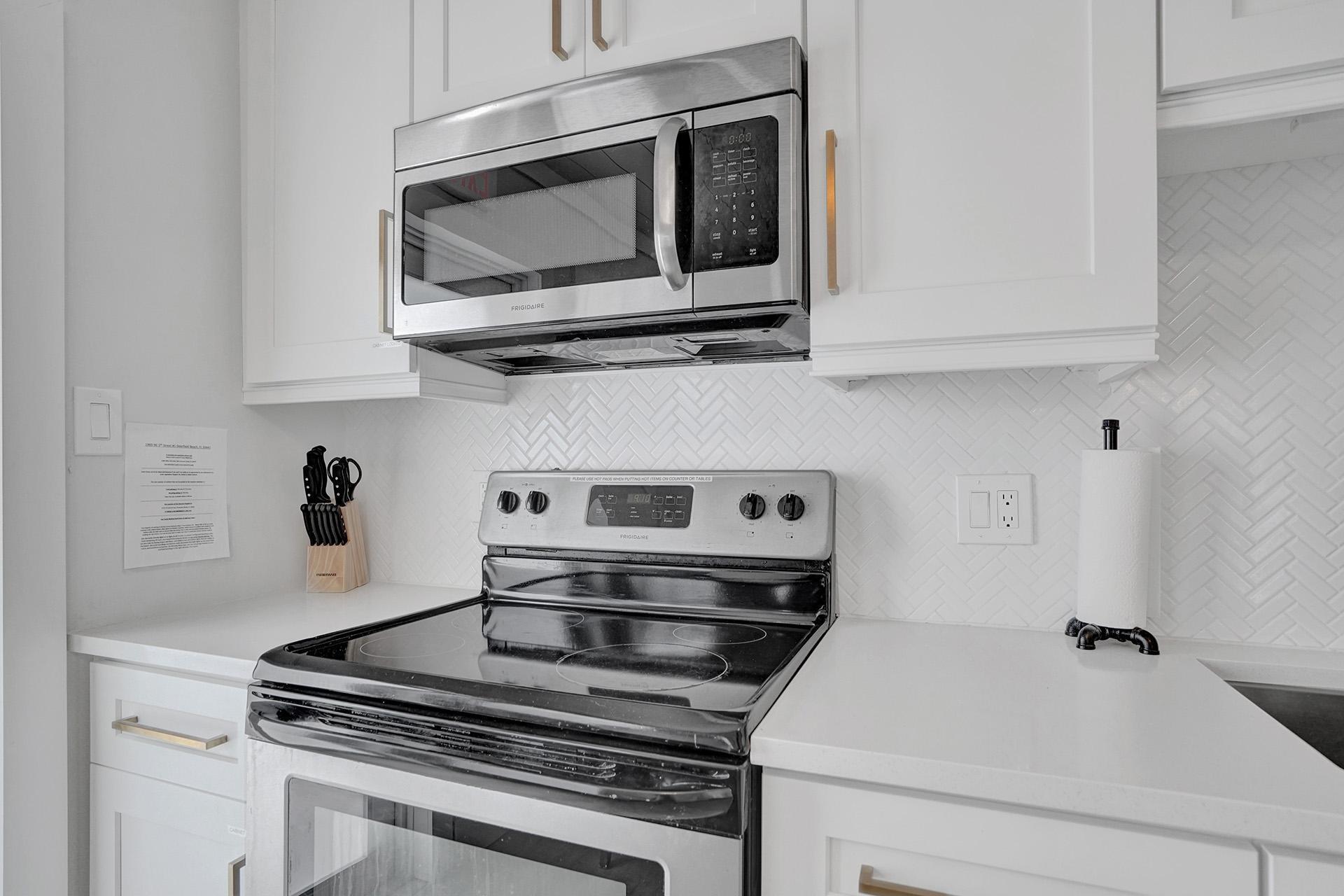 1969 Northeast 5th Street, Unit 12 Deerfield Beach, FL 33441 - Photo 13 of 92 DSC06797