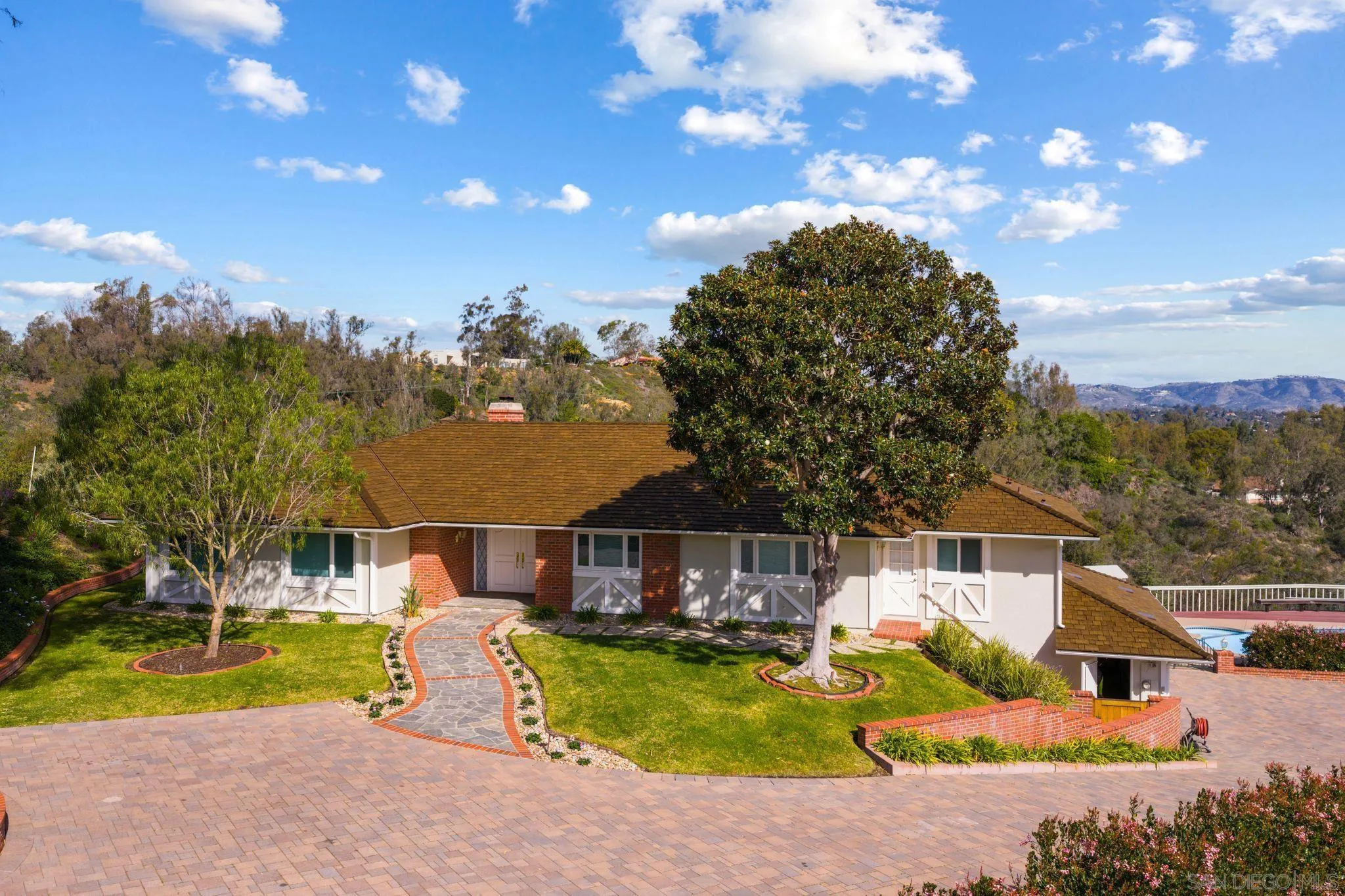 16032 Puerta Del Sol Rancho Santa Fe, CA 92067 - Photo 4 of 53