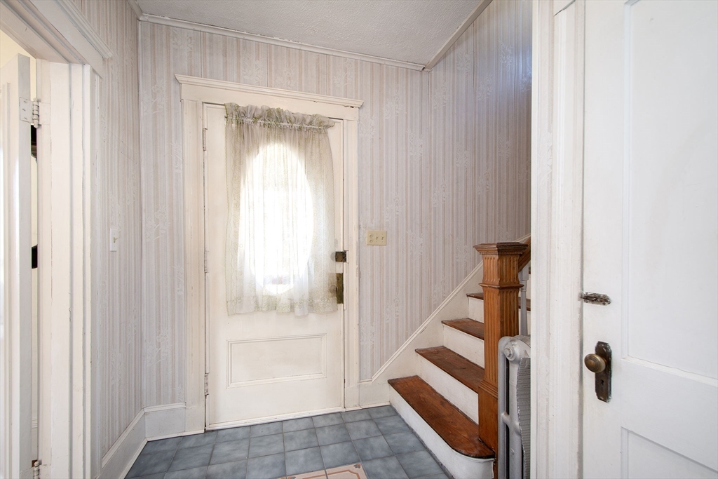 145 Billings Road Quincy, MA 02170 - Photo 8 of 30 Gallery Image 8