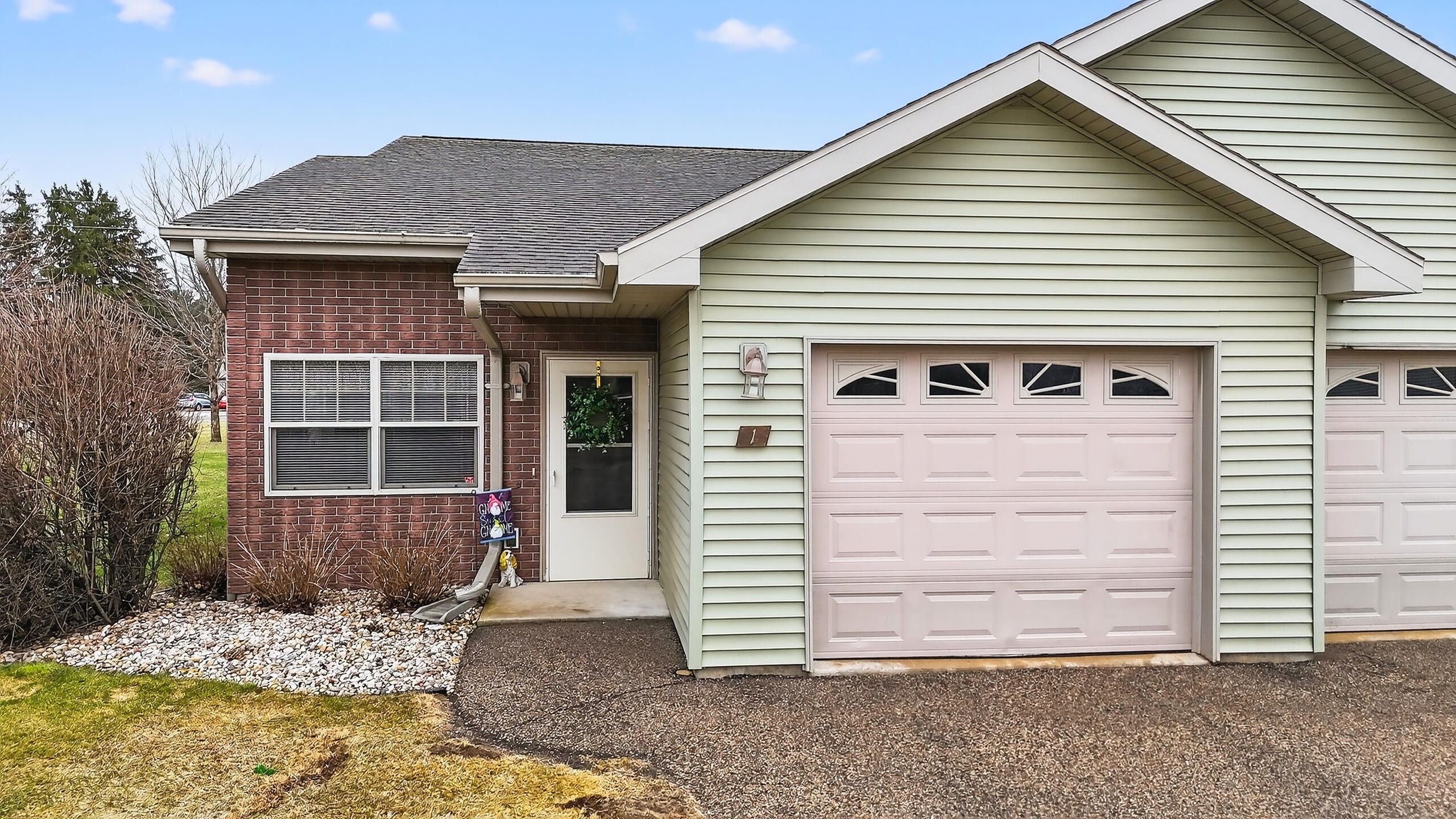 112 Market Square, Unit 152 Wautoma, WI 54982 - Photo 25 of 85 Front Elevation End Unit