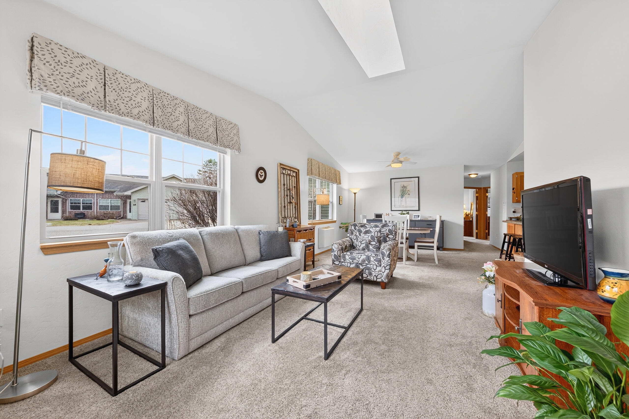 112 Market Square, Unit 152 Wautoma, WI 54982 - Photo 27 of 85 Unit 7