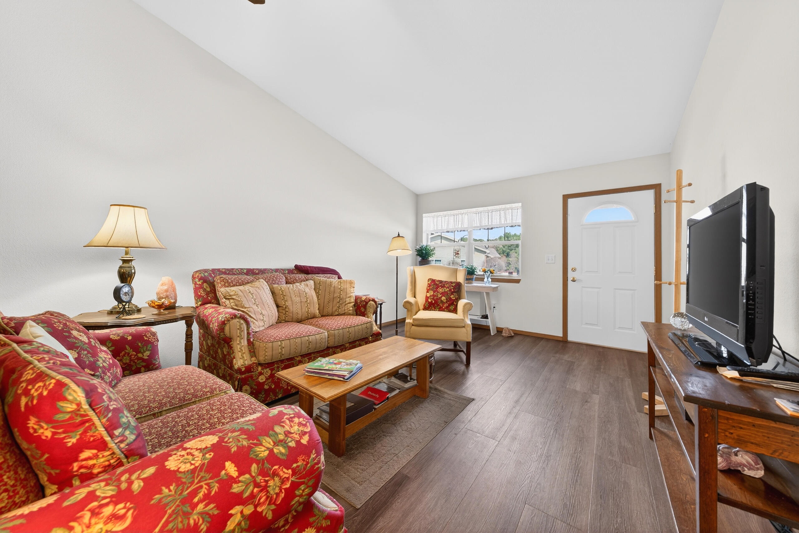 112 Market Square, Unit 152 Wautoma, WI 54982 - Photo 5 of 85 Unit 2