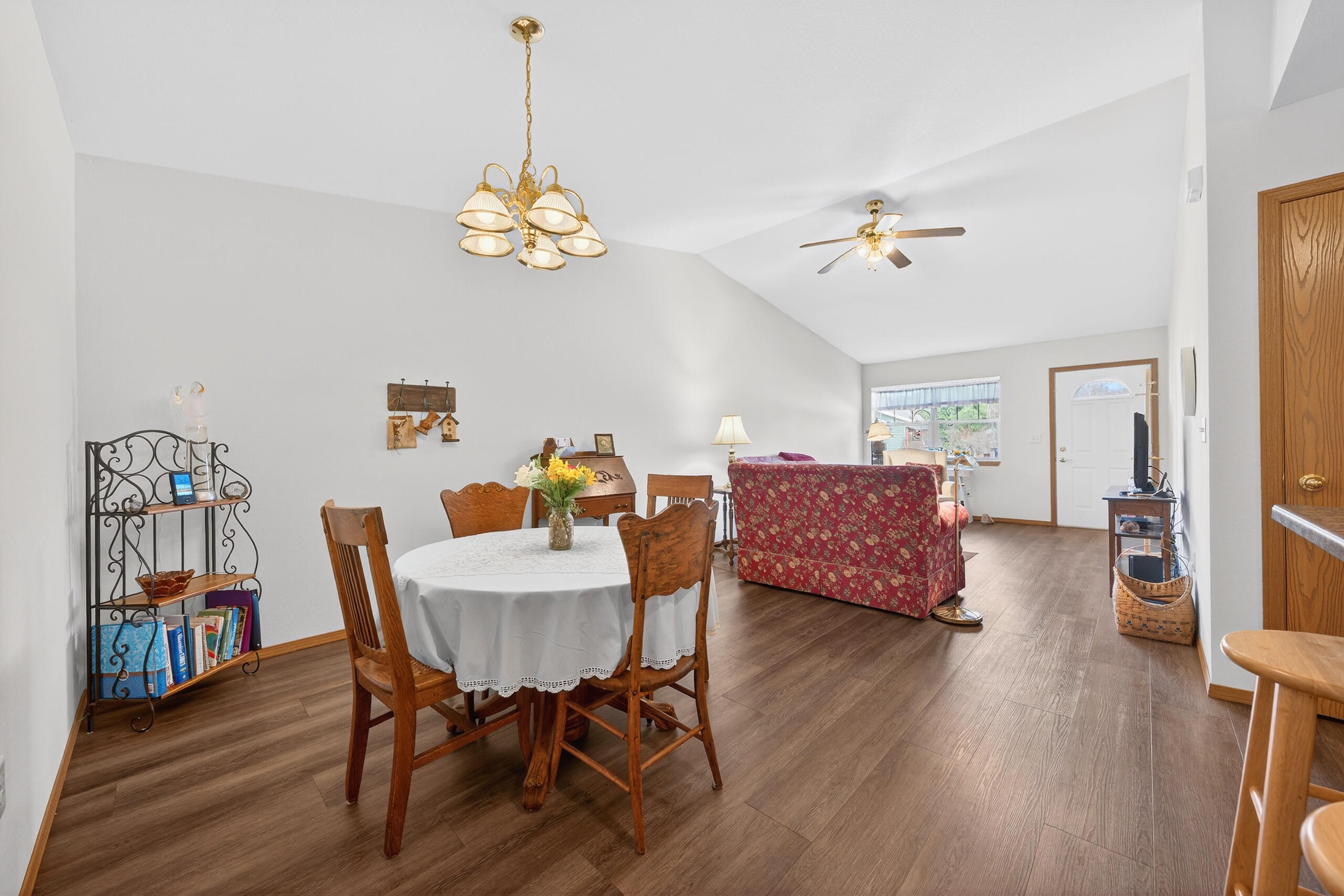 112 Market Square, Unit 152 Wautoma, WI 54982 - Photo 8 of 85 Unit 2