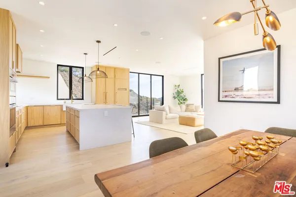 $12,500 | 32180 Mulholland Highway, Unit 1/2, Malibu, CA 90265