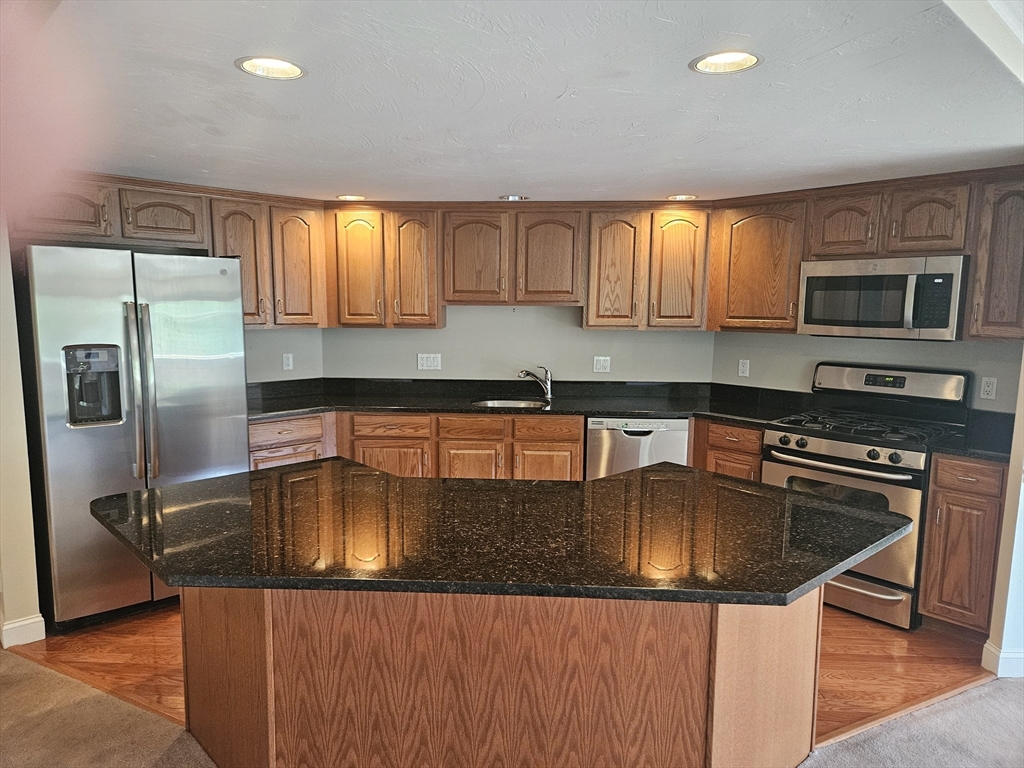 5 Mission Road, Unit 302 North Chelmsford, MA 01863 - Photo 8 of 28 Gallery Image 8