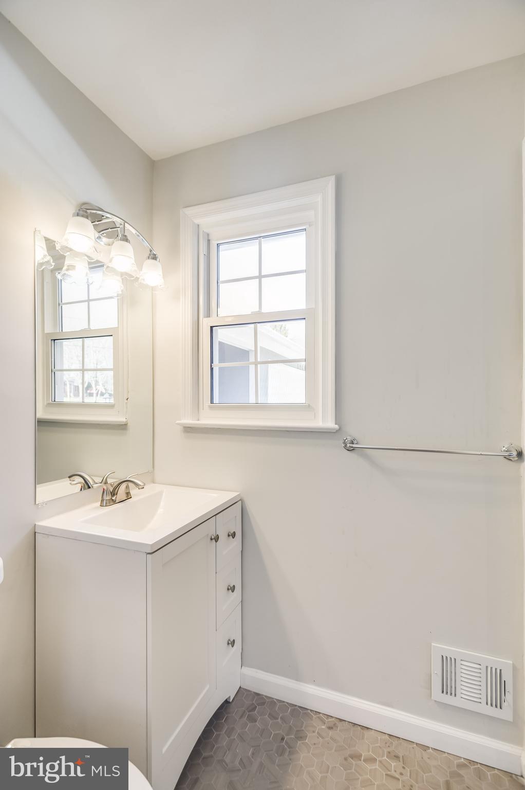 12604 Springloch Court Silver Spring, MD 20904 - Photo 13 of 31 Master bathroom