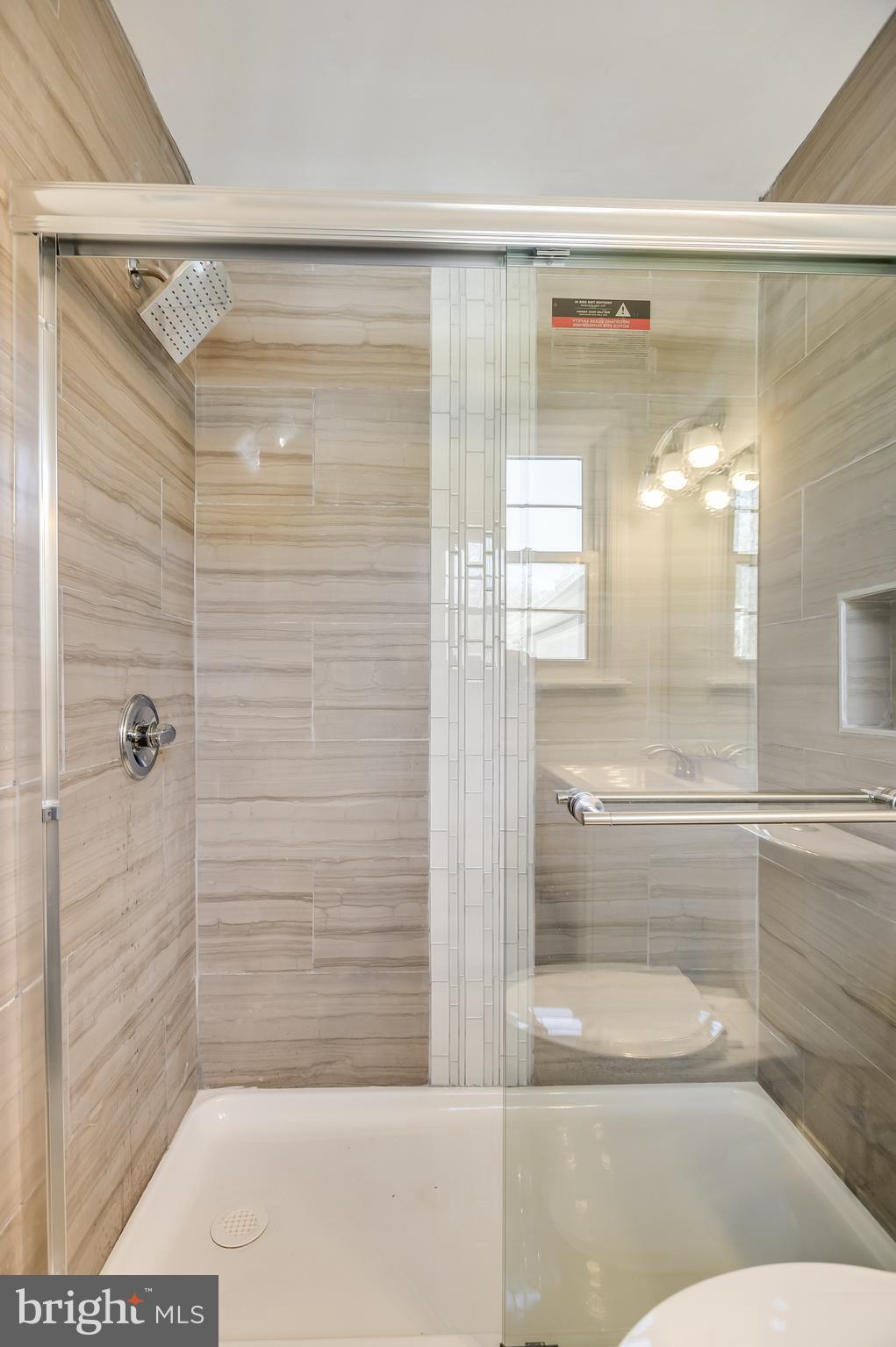 12604 Springloch Court Silver Spring, MD 20904 - Photo 14 of 31 Master bathroom