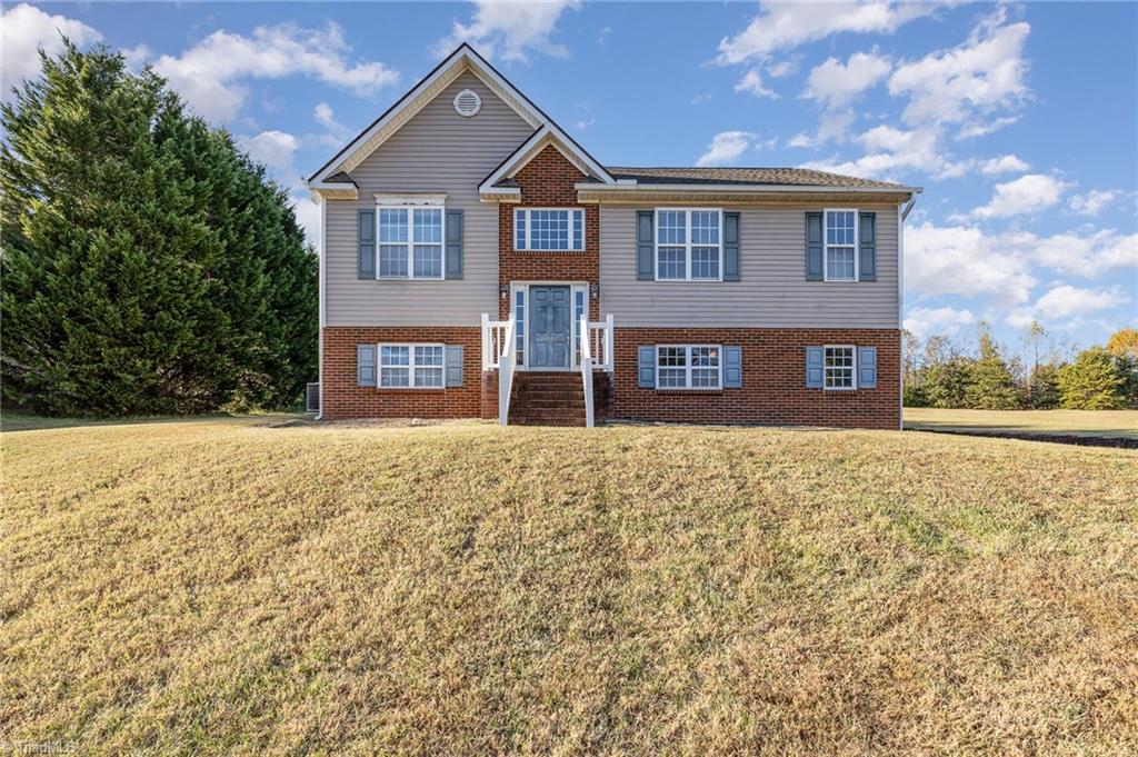 6940 Rangecrest Road Belews Creek, NC 27009 - Photo 1 of 20 Gallery Image 1