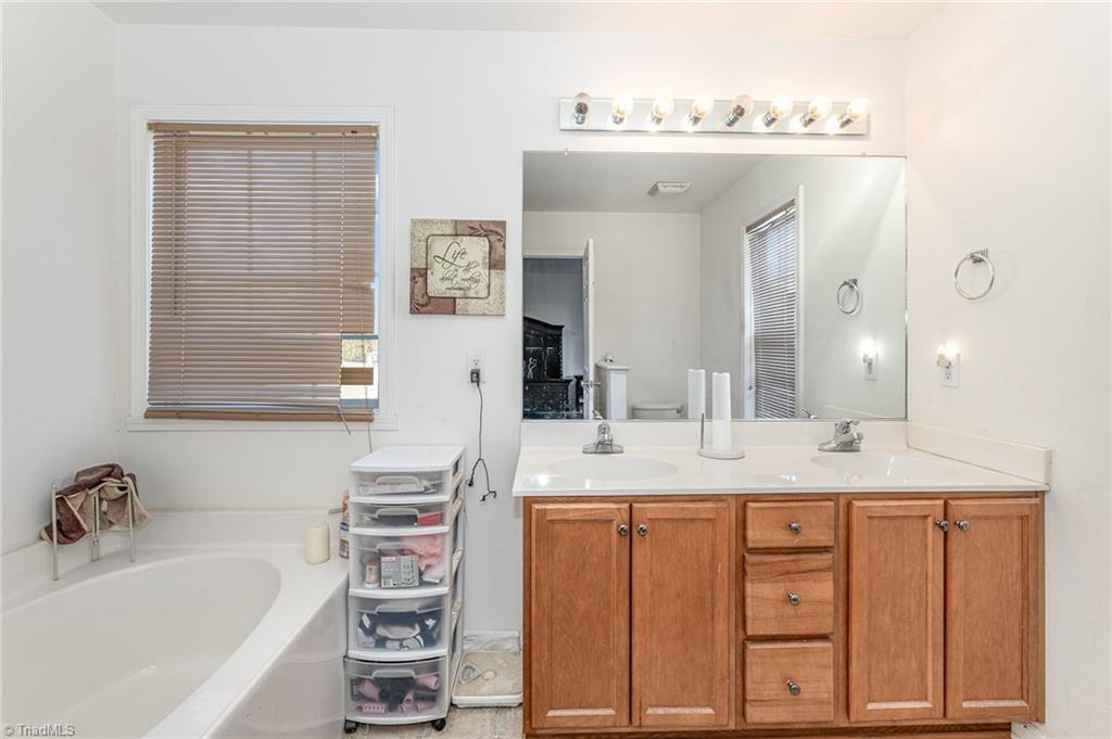 6940 Rangecrest Road Belews Creek, NC 27009 - Photo 12 of 20 Gallery Image 12