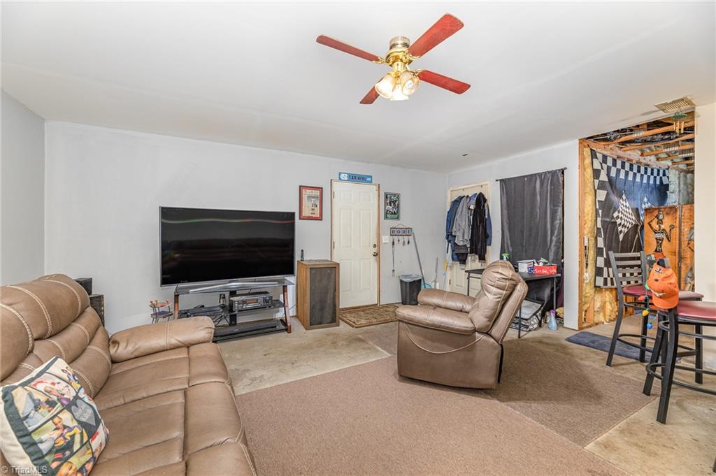 6940 Rangecrest Road Belews Creek, NC 27009 - Photo 14 of 20 Gallery Image 14