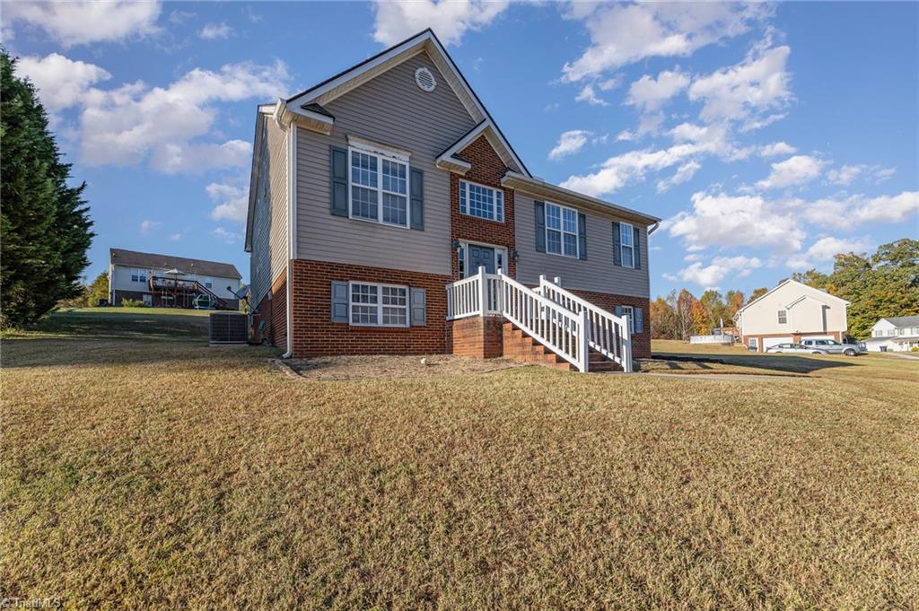 6940 Rangecrest Road Belews Creek, NC 27009 - Photo 2 of 20 Gallery Image 2