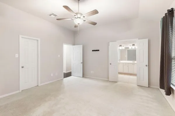 $2,600 | 35 Auburn Path Drive, The Woodlands, TX 77382