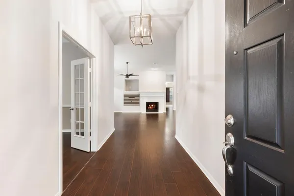 $2,600 | 35 Auburn Path Drive, The Woodlands, TX 77382