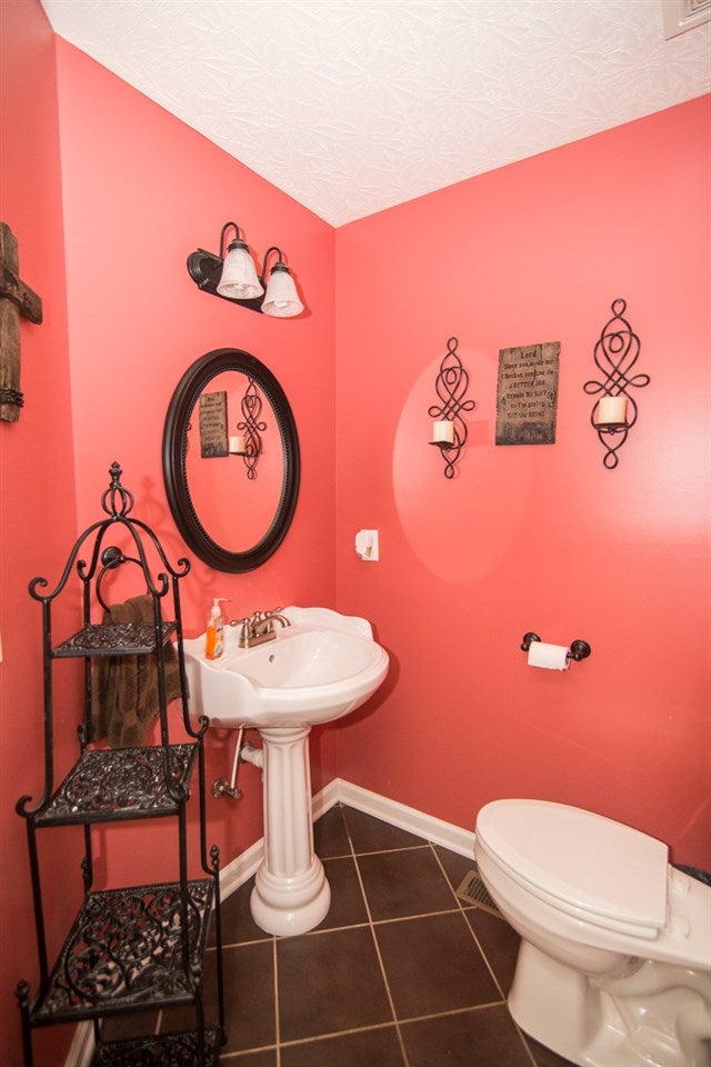 2004 Browning Road Auburn, KY 42206 - Photo 12 of 24 Gallery Image 12